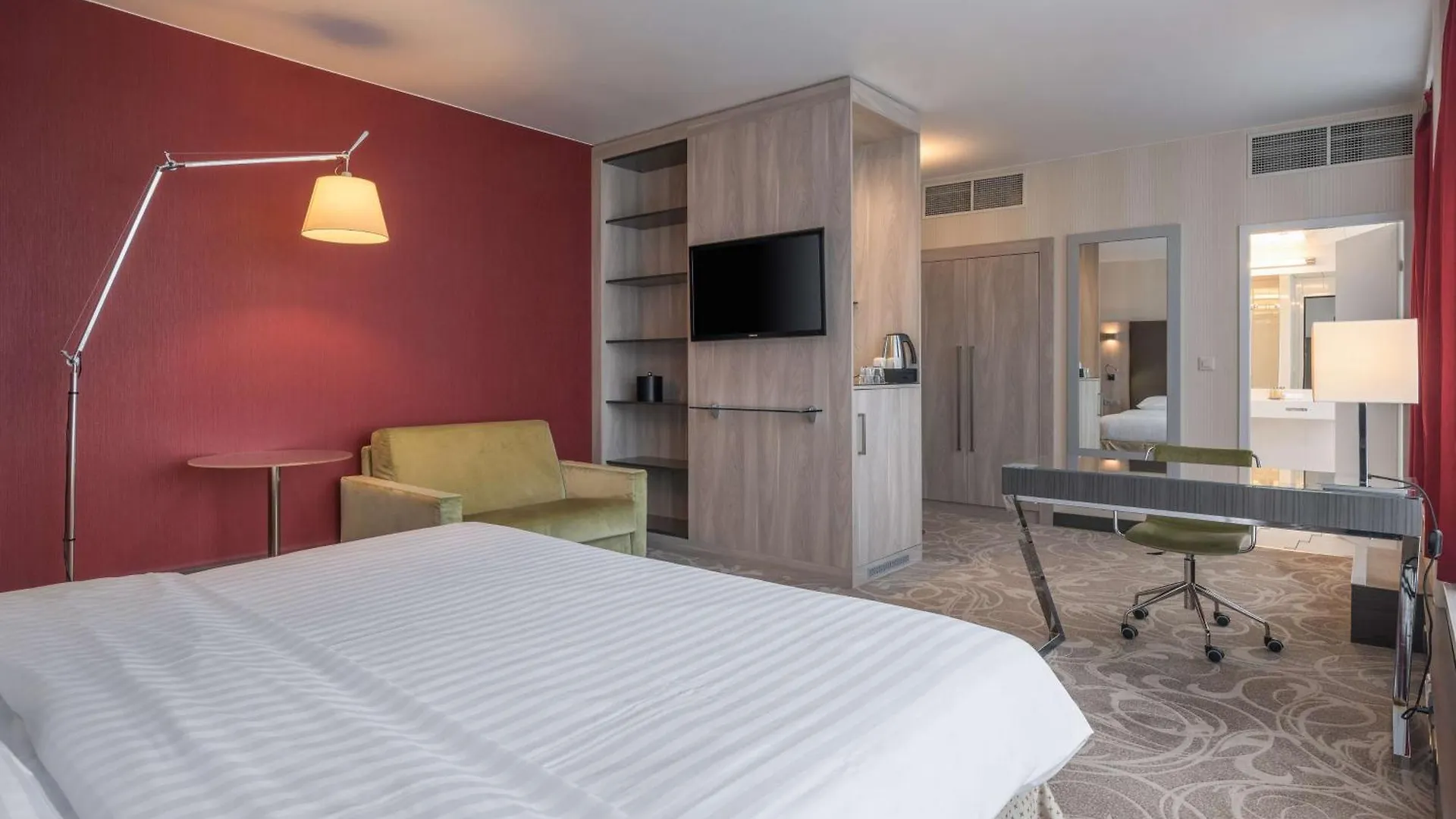 Hilton Geneva Hotel&Conference Centre Le Grand Saconnex 4*,  Suiza